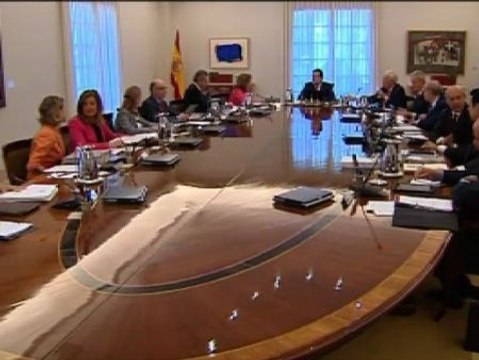 Rajoy preside hoy un Consejo de Ministros extraordinario que tumbará la consulta soberanista de Artur Mas