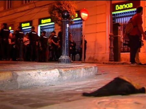 Algemesí celebra las fiestas de la becerrada tras el cordón policial