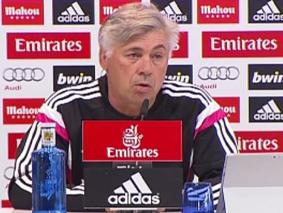 Ancelotti: "No miro si un delantero marca, miro si el equipo tiene solución ofensiva eficaz"