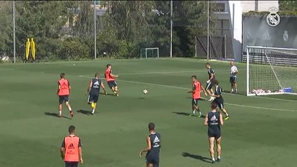 Descargar video: Lopetegui pone a punto a sus jugadores para la gira americana