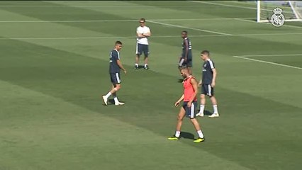 Télécharger la video: El Real Madrid ha vuelto a los entrenamientos en Valdebebas