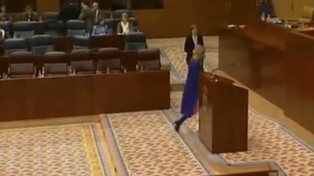 Historia del caso Cifuentes: del no me voy por el máster a las cremas robadas