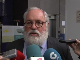 Cañete pide otra cartera a Junker