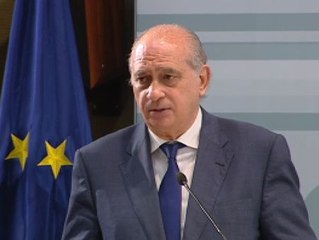 Fernández Díaz abre la puerta a la prohibición del burka en los espacios públicos