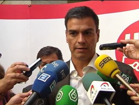 Pedro Sánchez: Lamento la frivolidad de Rajoy; hay pobreza y desigualdad