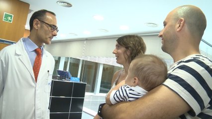 Javier, el primer bebé libre de citrulinemia en España