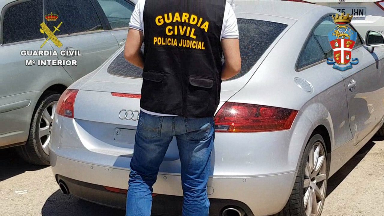 GC y Carabinieri desarticulan banda que falsificaba vehículos
