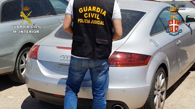 GC y Carabinieri desarticulan banda que falsificaba vehículos