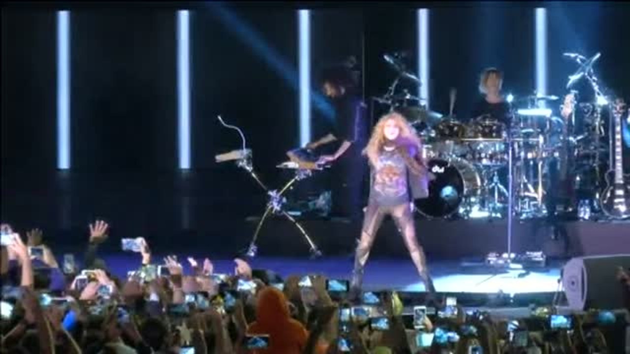 Shakira hace las delicias de sus fans libaneses