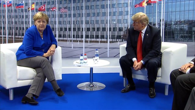 Trump y Merkel en la cumbre de líderes de la OTAN