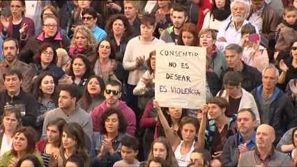 Podemos propone crear un delito específico para las "manadas" en su ley sobre violencia sexual