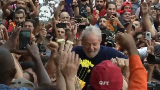 Revocan la orden de excarcelar al expresidente brasileño Lula Da Silva