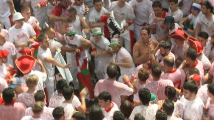 La fiesta toma Pamplona con el chupinazo
