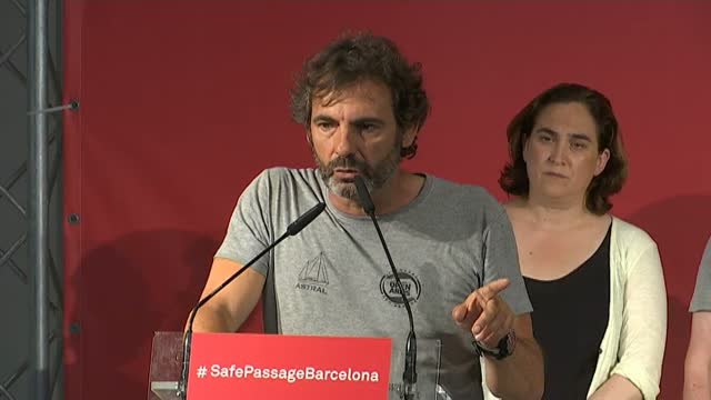 Óscar Camps (Open Arms): Venir aquí nos ha costado 4 días y 300 muertos