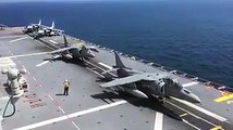 Caza ruso sobrevolando al portaaviones Juan Carlos I