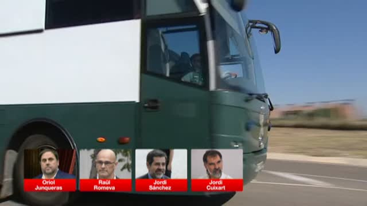 Junqueras, Romeva y "los jordis", de camino a Cataluña