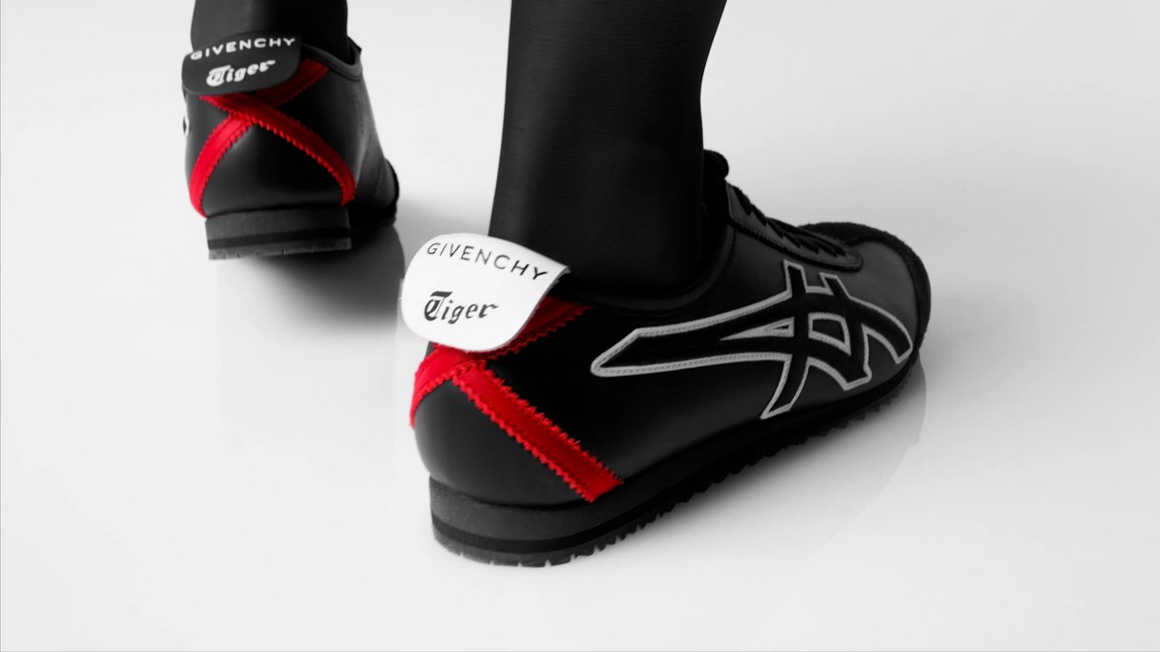 Givenchy insuffle l’excellence couture aux sneakers "Mexico 66" d’Onitsuka Tiger