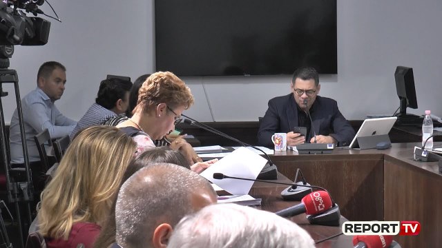 Report TV -Rruga Milot- Balldren/ Komisioni i Ekonomisë miraton kontratën