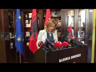 MILITANTET E PD PERPLASEN ME POLICINE NE SHKODER E TROPOJE - News, Lajme - Kanali 7