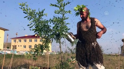 'Arı Adam'ın hedefi Guinness'e girmek - VAN