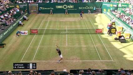 Halle - Zverev bat Johnson