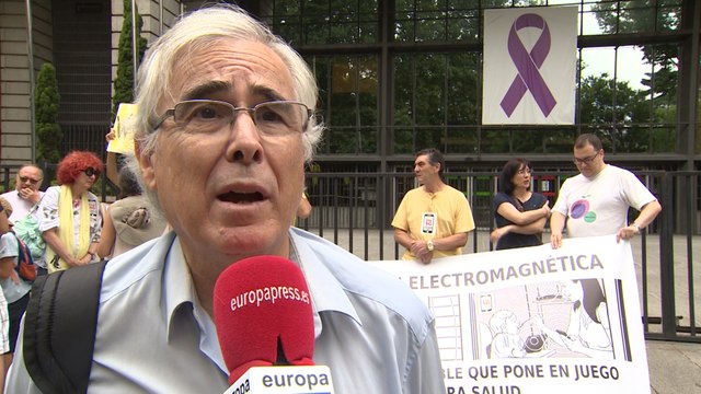 Vecinos reclaman proteger la salud frente a la contaminación electromagnética