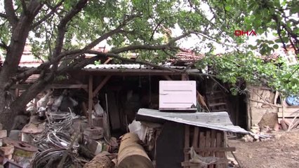 BURSA Evin bahçesinde bulunan 550 yıllık hamam depo olarak kullanılıyor