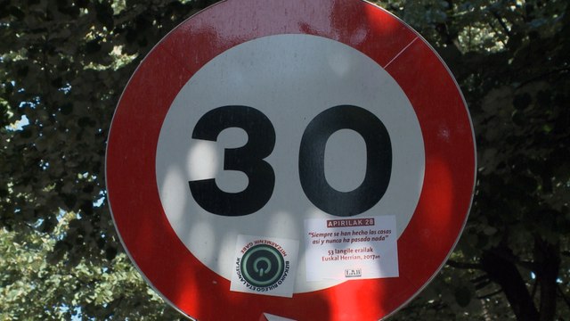 Tráfico por las calles de Bilbao