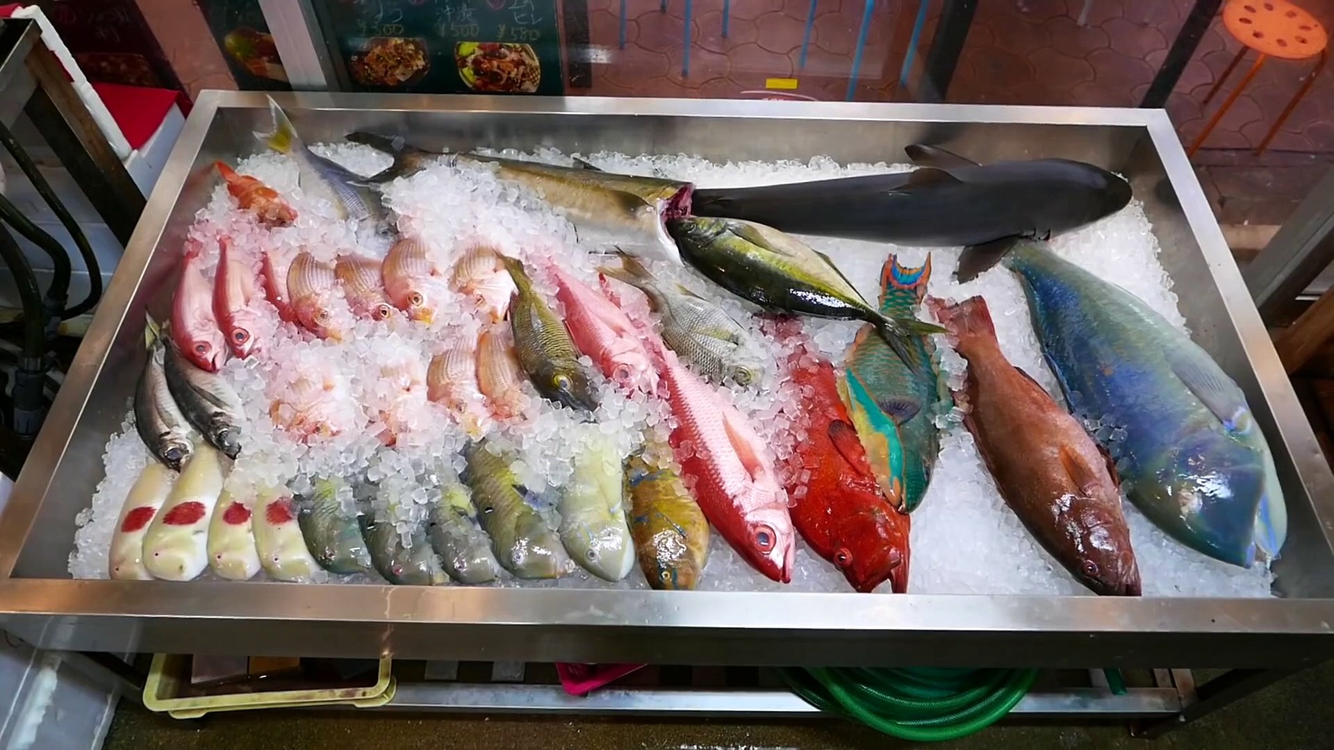 ⁣Japanese Street Food - JAPANESE FLAG FISH Okinawa Seafood Japan