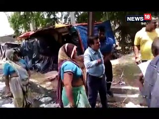 VIDEO: गांव पहुंचे पंचायत सचिव को ग्रामीणों ने बिजली के खंभे से बांधा