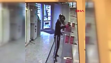 İSTANBUL- ŞİŞLİ'DE 265 BİN LİRALIK SİLAHLI GASP KAMERADA