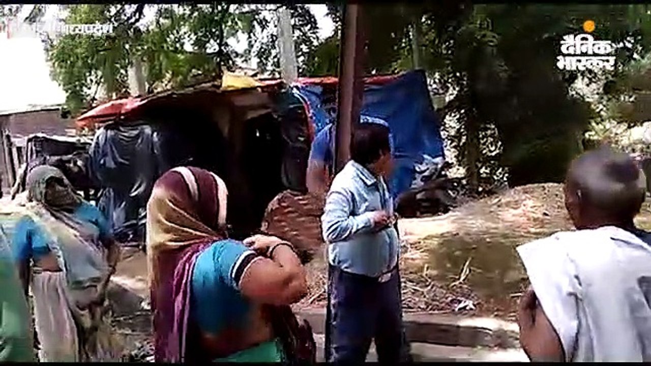 बिजली पानी और सड़क की समस्या से परेशान ग्रामीणों...
