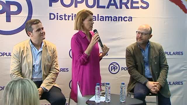 Casado arremete contra Cospedal y Soraya y denunica presiones a los militantes