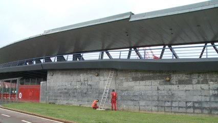 Cerrado al tráfico un puente en Bilbao por un desplazamiento