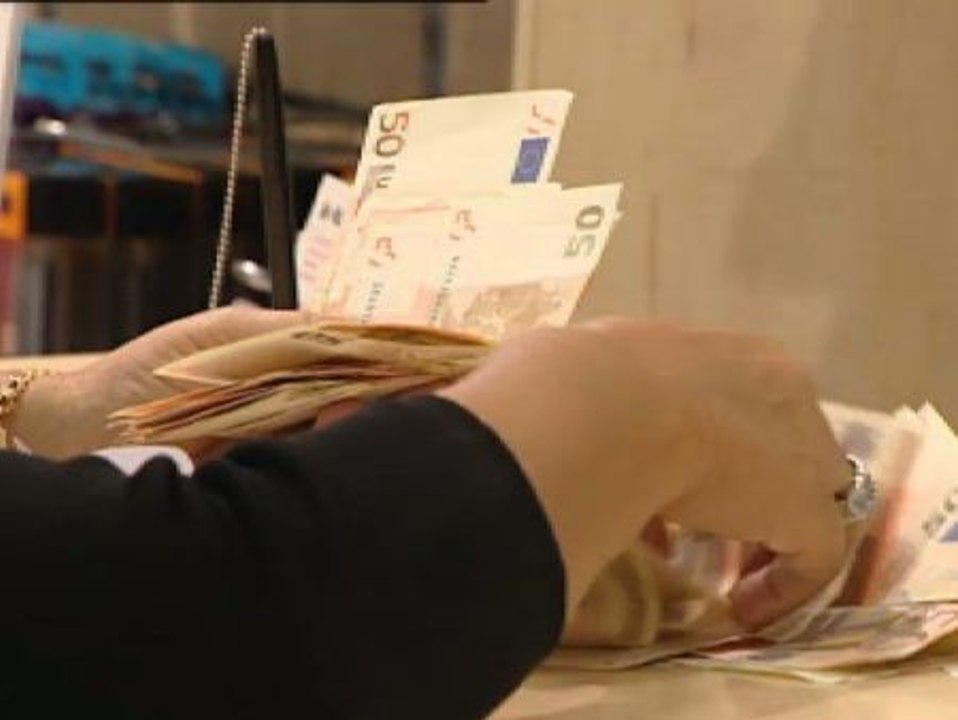 Los años de despilfarro de la cúpula de Caja Madrid corren en paralelo con la colocación de las preferentes