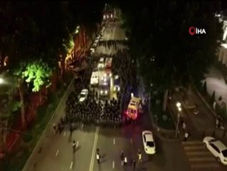 Gürcistan'da protestolar istifa getirdi