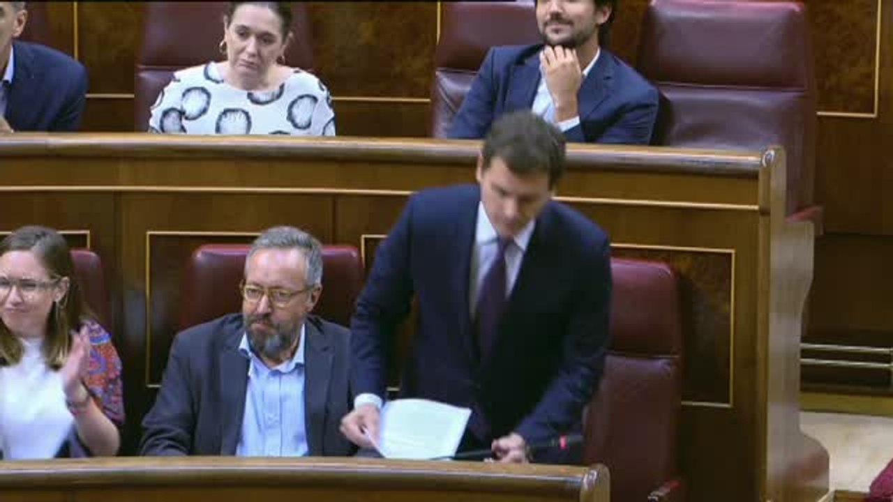 El Gobierno zanja con un 'no' rotundo las acusaciones de Ciudadanos de querer romper la caja de las pensiones a costa de las cesiones al PNV