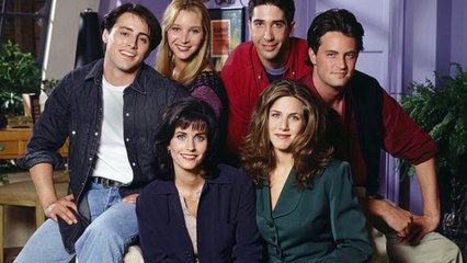 Choc ! 25 ans après la série Friends, Matthew Perry a beaucoup changé !