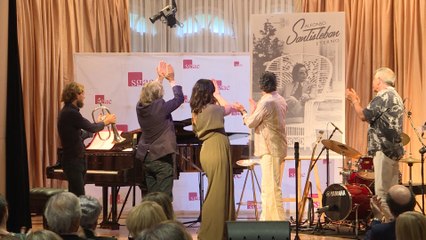 'Cariñosamente', por Manuel Santisteban y Cecilia Krull