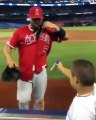 Look what Albert Pujols did with a child