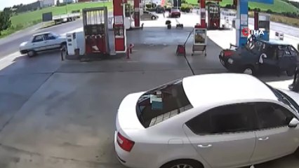 Polisten kaçarken tarlada yakalandı... Kaçış anları kamerada