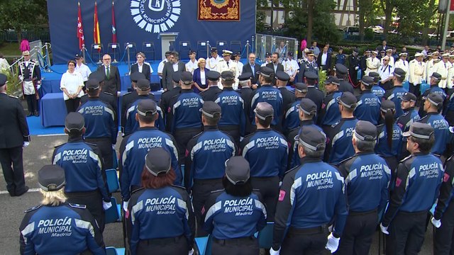 Carmena agradece la labor de la Policía Municipal