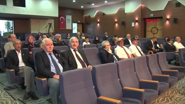 İSTANBUL- SULTANGAZİ'DE 60 KIBRIS GAZİSİNE 'MİLLİ MÜCADELE MADALYASI VE BERATI' VERİLDİ