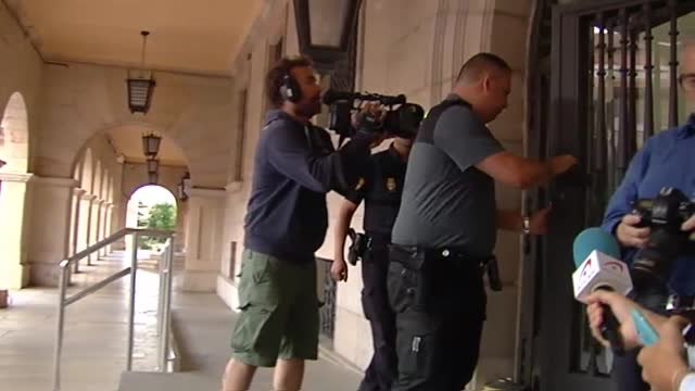 Pasan a disposición judicial los hermanos turolenses acusados de asfixiar y emparedar a su madre