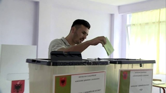 Ambasadorët thirrje: Të zgjidhet kriza- Top Channel Albania - News - Lajme