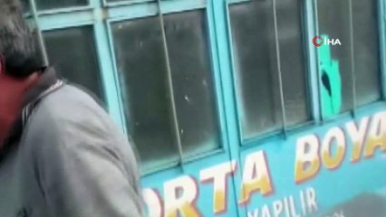 Sağanak yağış 10 dakikada iş yerlerini sular altında bıraktı