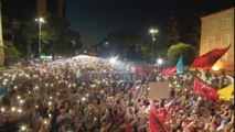 Report TV - Protestuesit e opozitës ndezin dritat e 'shpresës' në bulevard