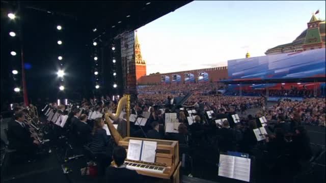 La música clásica 'toma' la plaza roja de Moscú en una gala previa a la inauguración del mundial de fútbol