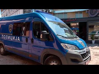 Уривањето на терасите, не сите ја почитуваа наредбата