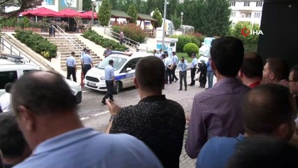 STK'lardan İzmit Belediyesi'nin binasından çıkartmak istediği Ensar Vakfı'na destek